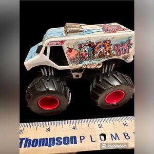 Monster Jam Rev up Chill out truck
